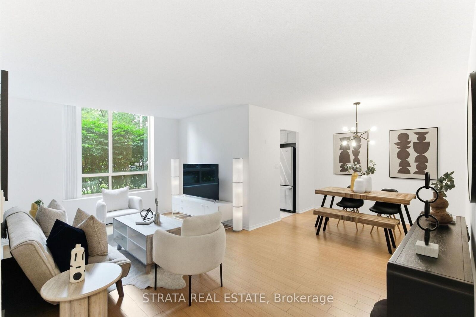 Property Photo:  29 Pemberton Avenue 105  ON M2M 4L5 