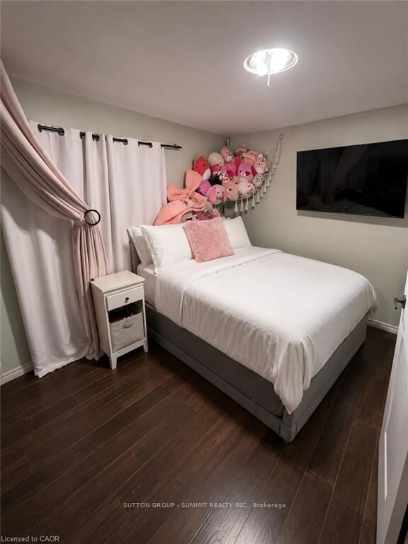 Property Photo:  110 Hess Street S Upper  ON L8P 3N5 