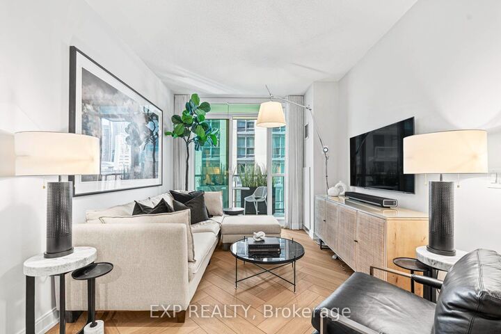 Property Photo:  38 The Esplanade Avenue 604  ON M5E 1A5 