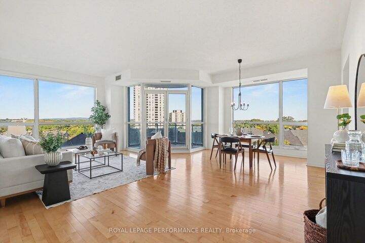 Property Photo:  38 Metropole Private 505  ON K1Z 1E9 