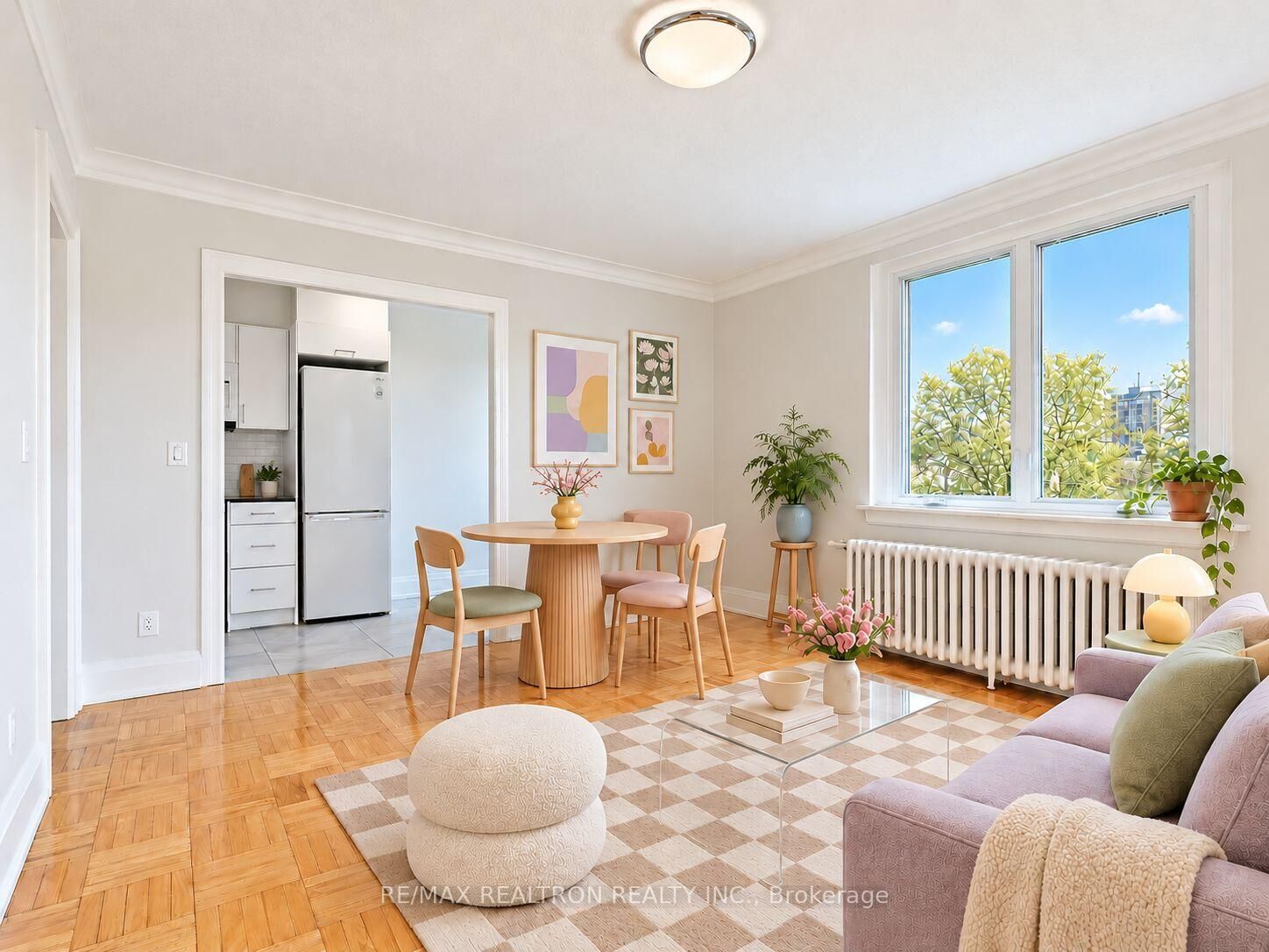 Property Photo:  398 Avenue Road 621  ON M4V 2H4 