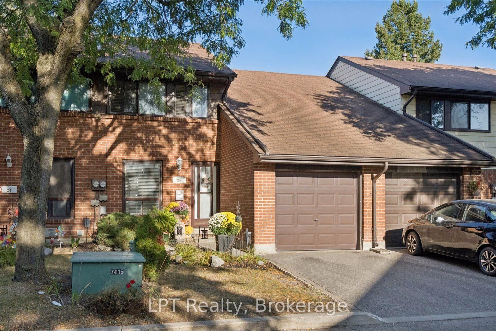 Property Photo:  155 Glovers Road 25  ON L1G 7A4 