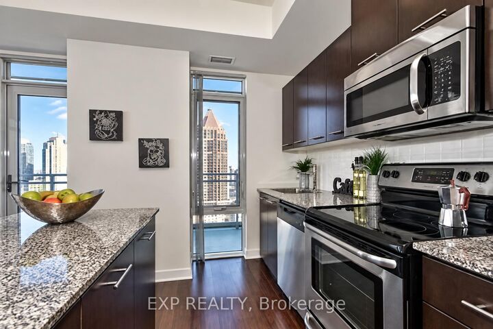Property Photo:  365 Prince Of Wales Drive 1702  ON L5B 0G6 