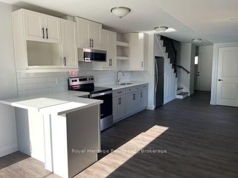 Property Photo:  279 Humber Avenue Unit 2  ON L1J 2T3 