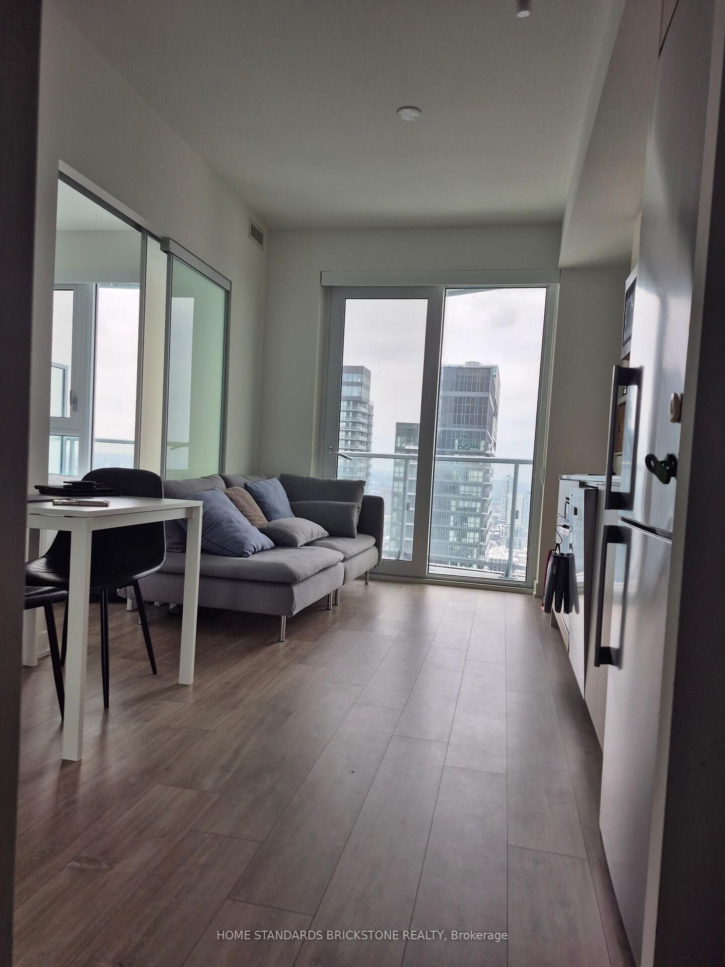 Property Photo:  100 Dalhousie Street 4206  ON M5B 0C7 