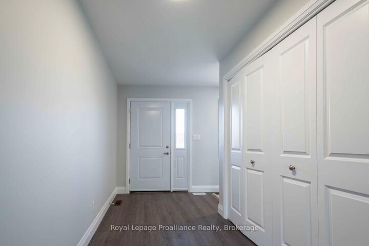 Property Photo:  44 Mackenzie John Crescent  ON K0K 1H0 