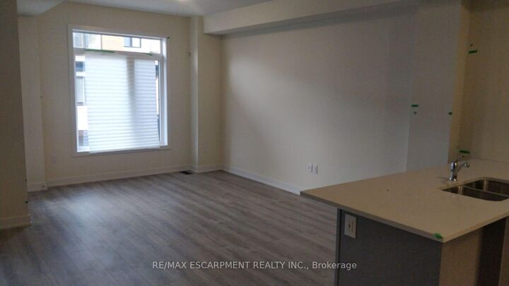 Property Photo:  590 North Service Road E 122  ON L8E 0K5 