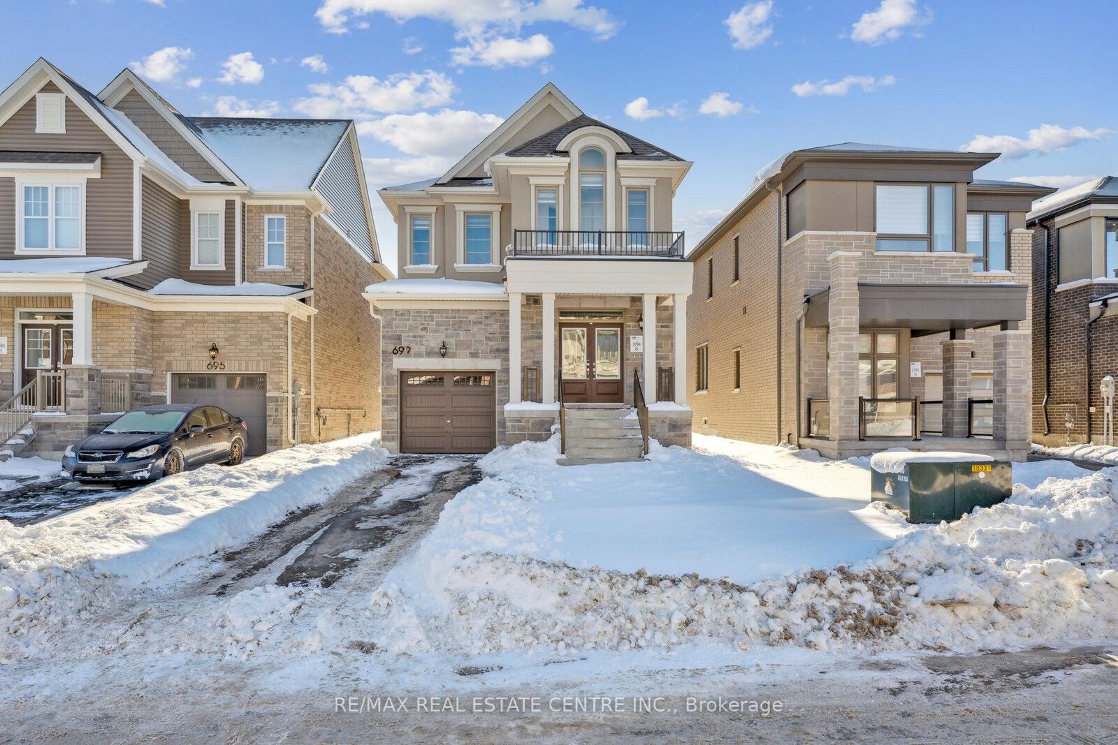 Property Photo:  699 Newlove Street  ON L9S 0R8 