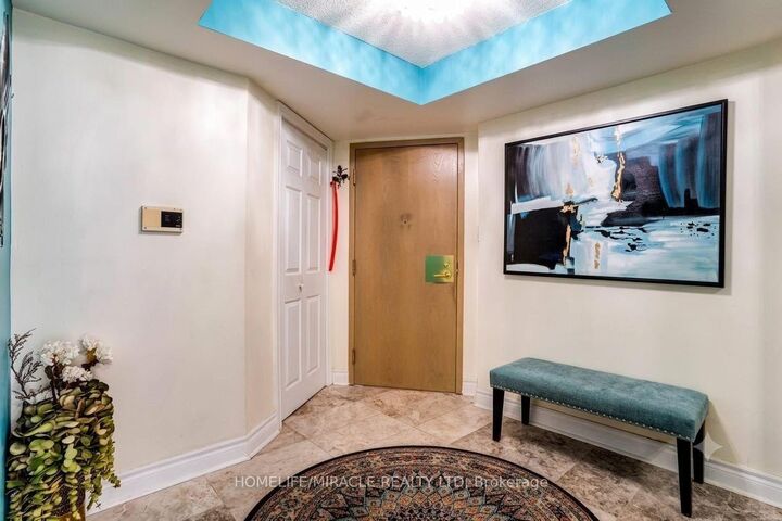 Property Photo:  3233 Eglinton Avenue E 802  ON M1J 3N6 