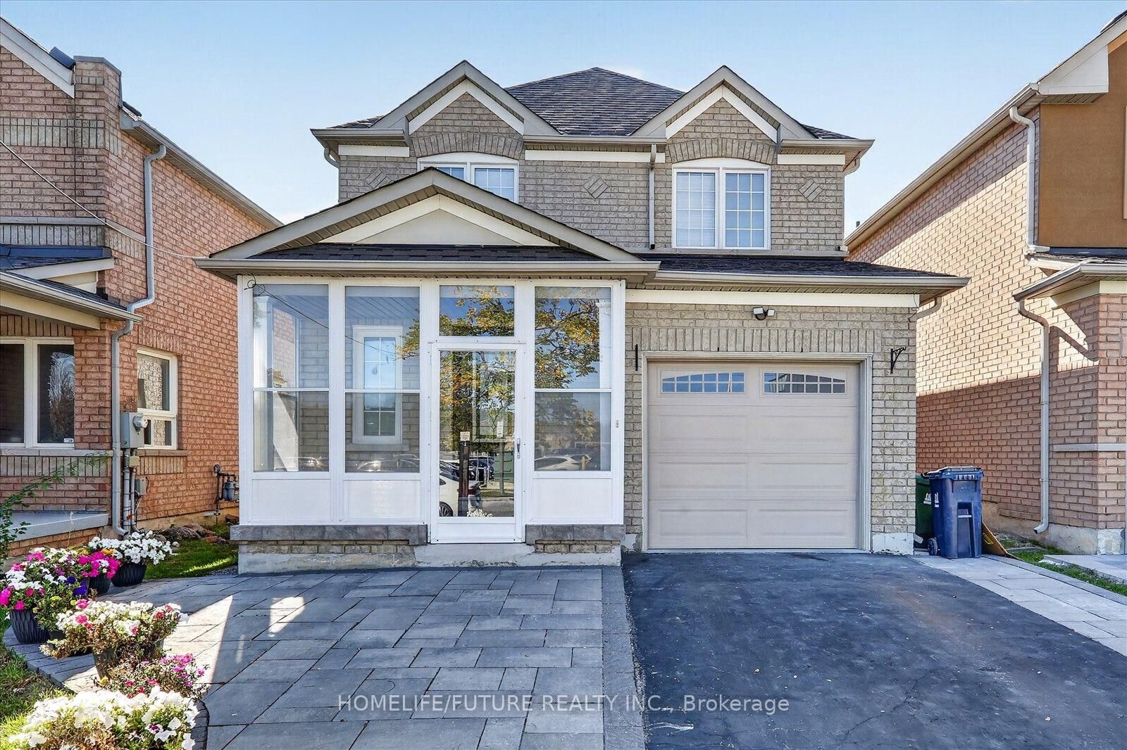 Property Photo:  23 Seasons Drive  ON M1X 1X4 