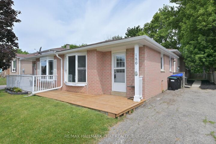 Property Photo:  186 Beattie Avenue  ON L9R 1C1 