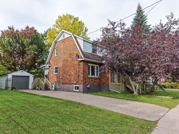 Photo de la propriété:  941 Main Street W  ON P1B 2W2 