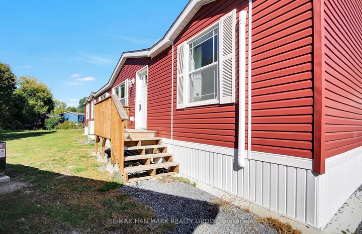 Property Photo:  1316 Sunflower Private  ON K0A 1V0 