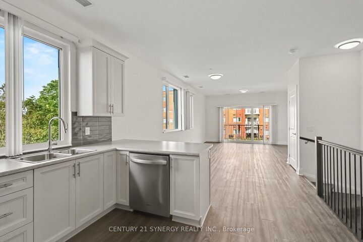 Property Photo:  40 McGill Street S 3D  ON K7A 0C5 