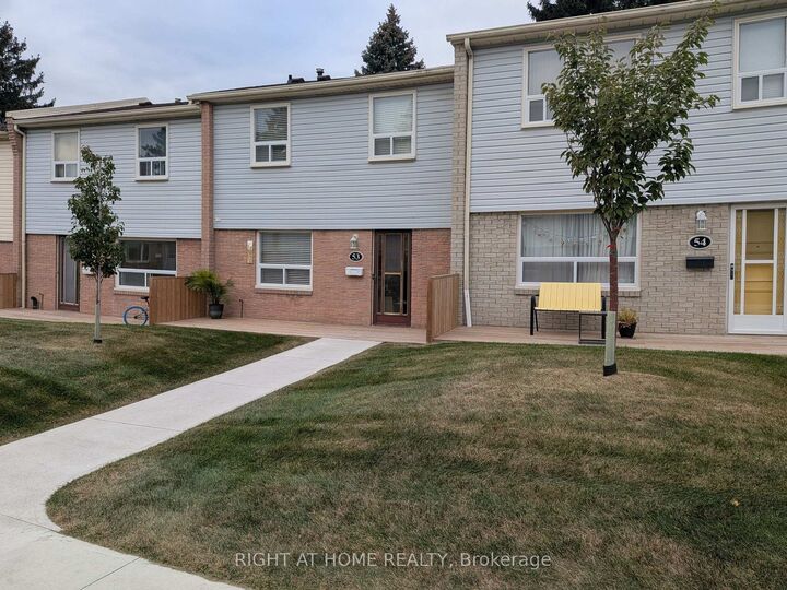 Property Photo:  1055 Shawnmarr Road 53  ON L5H 3V2 