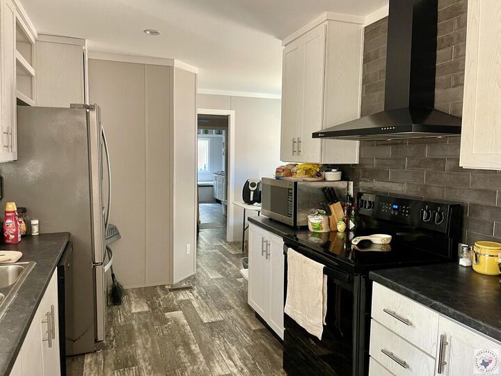 Property Photo:  1004 May Dr.  TX 75572 