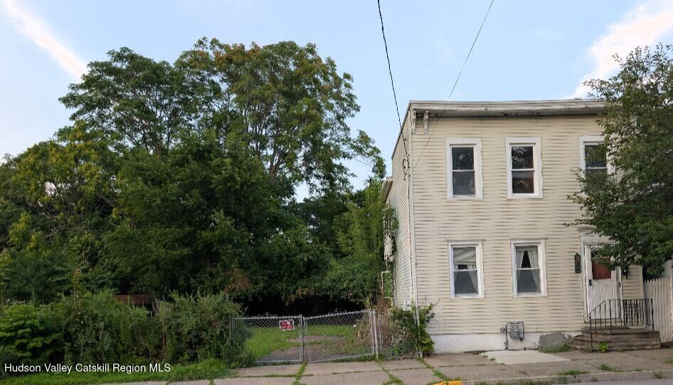 Property Photo: 352 - 354 State NY 12534