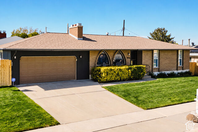 Property Photo: 4060 S Laredo Way UT 84120