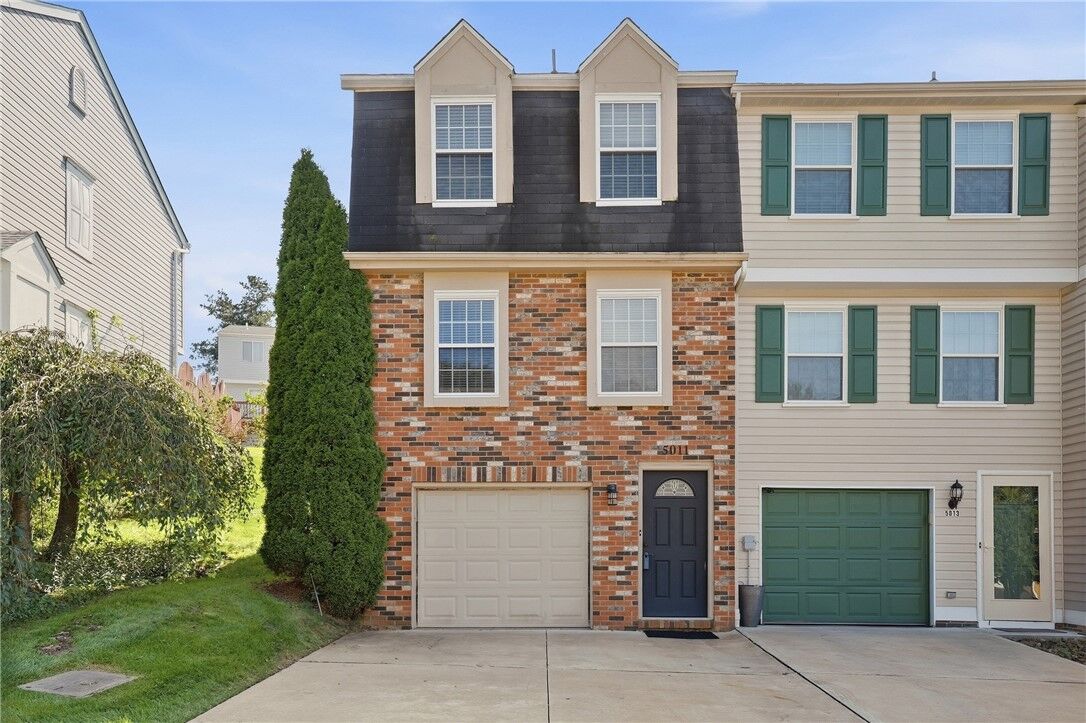 Property Photo: 5011 Hamilton Dr PA 15001