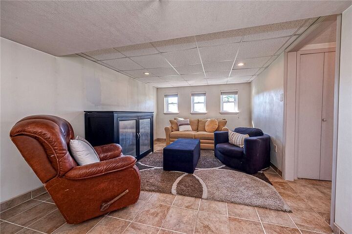 Property Photo:  4437 Helmar Drive  PA 15146 