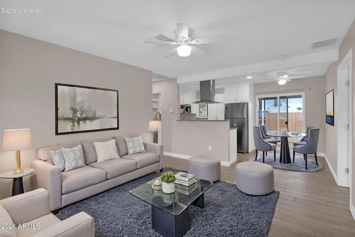 Property Photo:  2021 E 10th Street  AZ 85281 