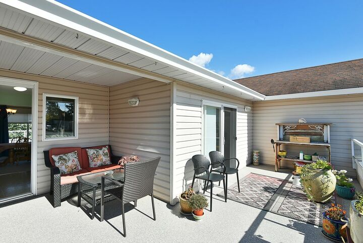 Property Photo:  5610 Trail Avenue 24  BC V7Z 0H8 
