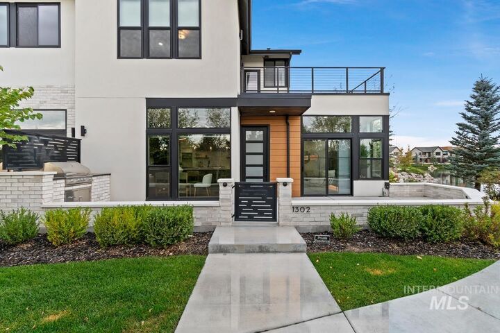 Property Photo:  1302 S Dorset Ln.  ID 83616 