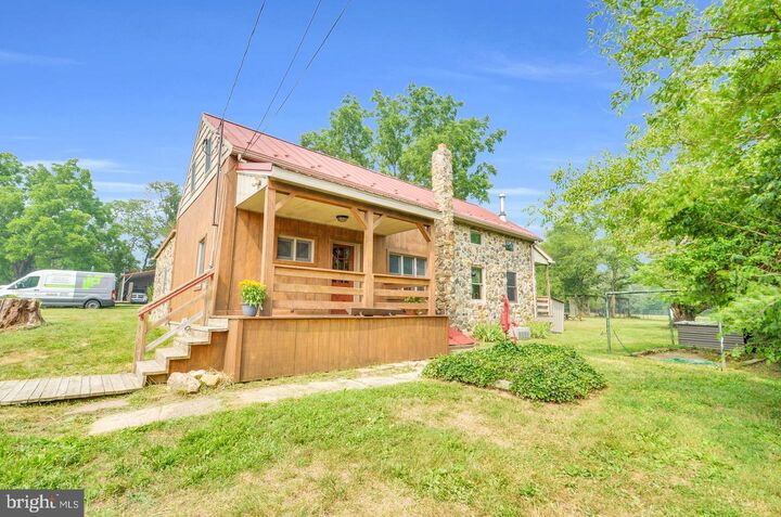 Property Photo:  3390 Mountain Road  PA 19526 