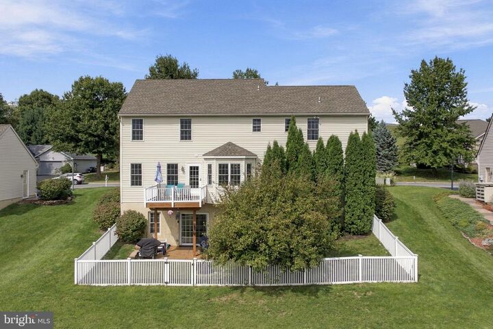 Property Photo: 556 Harvest Drive PA 17404