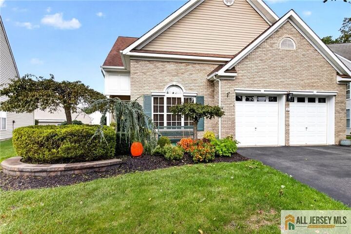 Property Photo:  20 George W Helme Drive  NJ 08828 