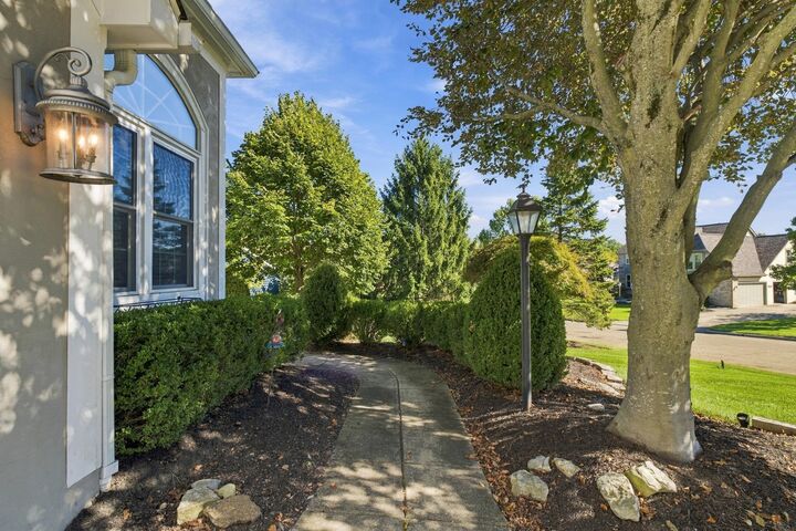 Property Photo:  4909 Saint Andrews Circle  OH 43082 