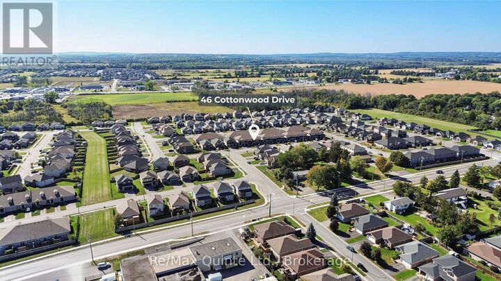 Property Photo:  46 Cottonwood Drive  ON K8N 0J2 