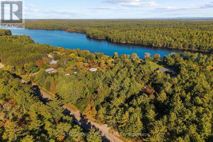 Property Photo:  1060B Rantz Road  ON K8H 2W8 