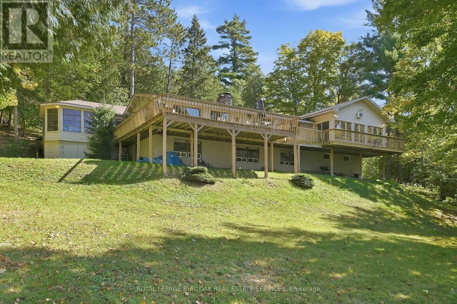 Property Photo:  654 A Chimo Road South  ON K0J 1H0 