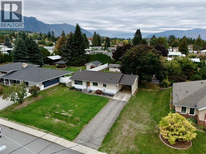Property Photo:  2109 Cedar Street  BC V0B 1G5 