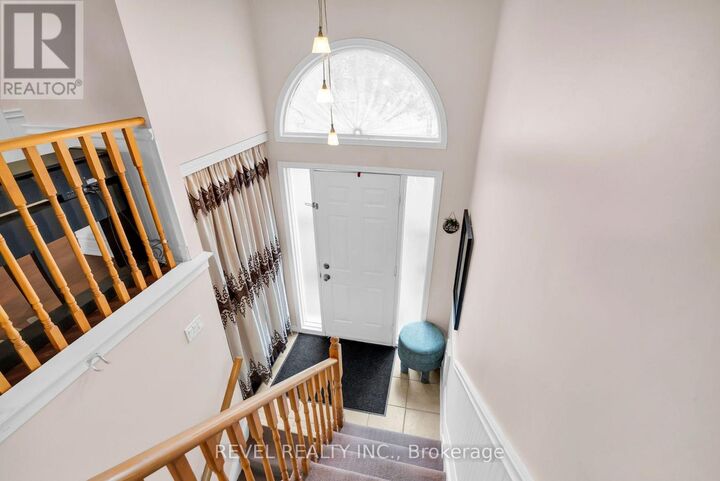 Property Photo:  302 Shelburne Place  ON L9V 3A9 
