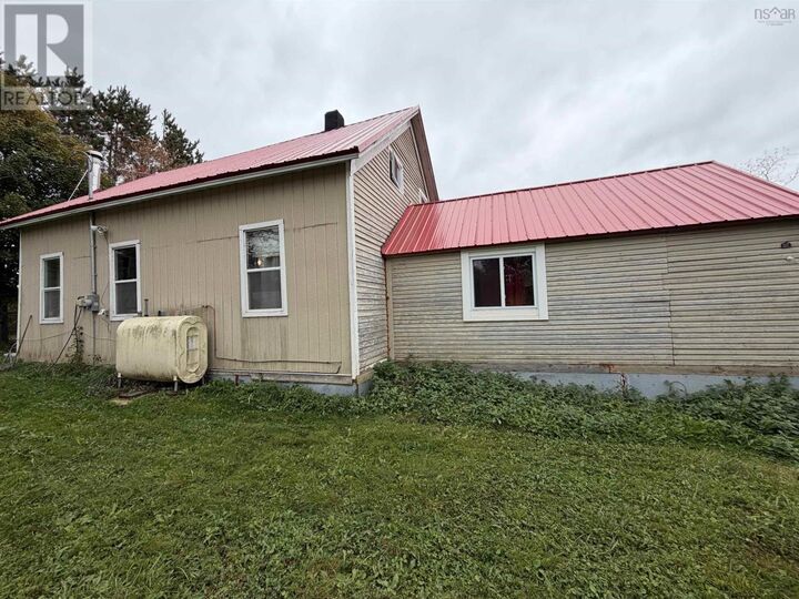 Property Photo:  107 Upper Pembroke Road  NS B0N 2P0 