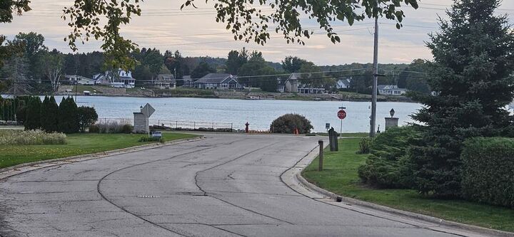 Property Photo: 860 S 16th Ct WI 54235