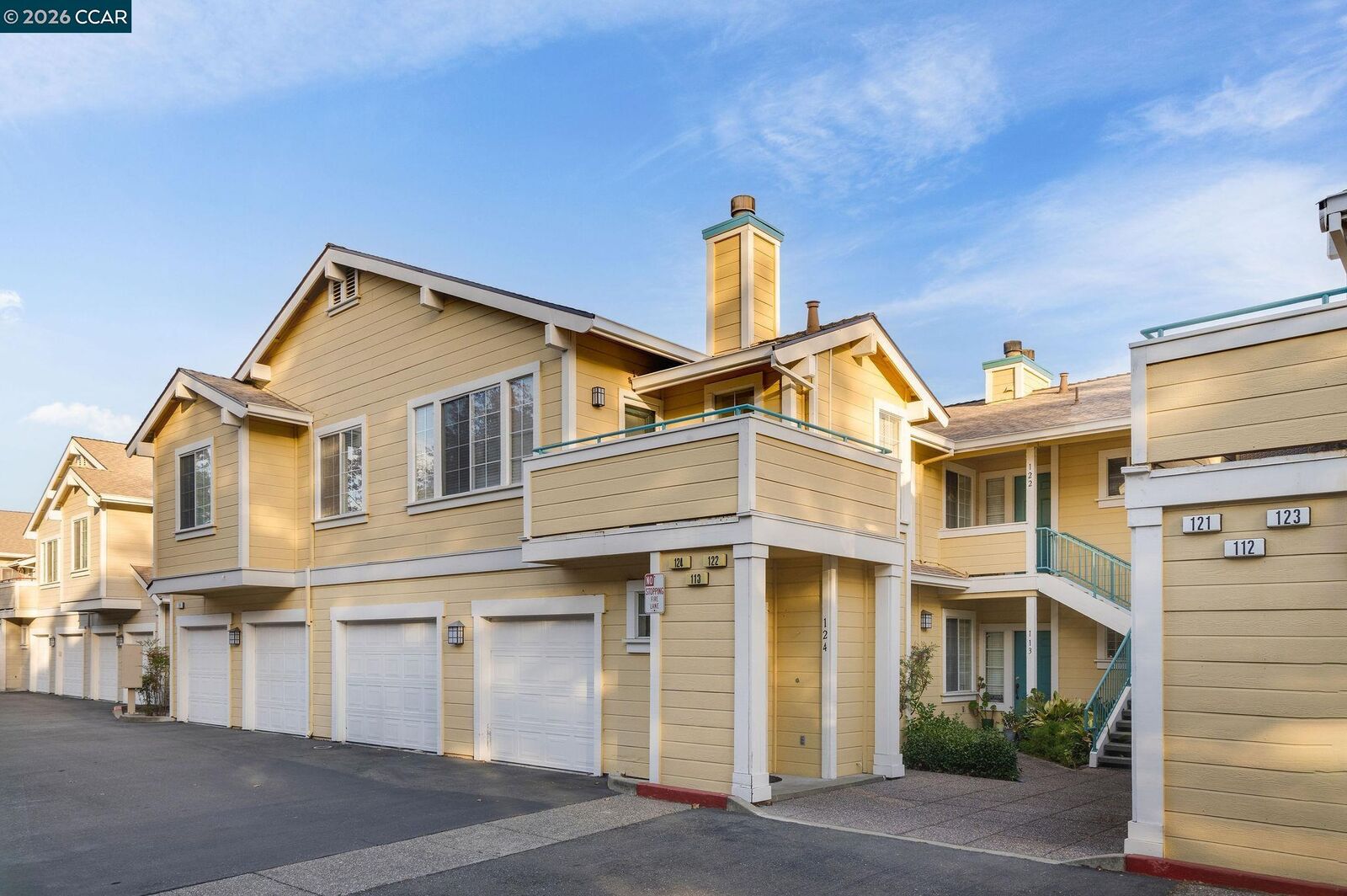 Property Photo:  124 Skyline Dr  CA 94583 