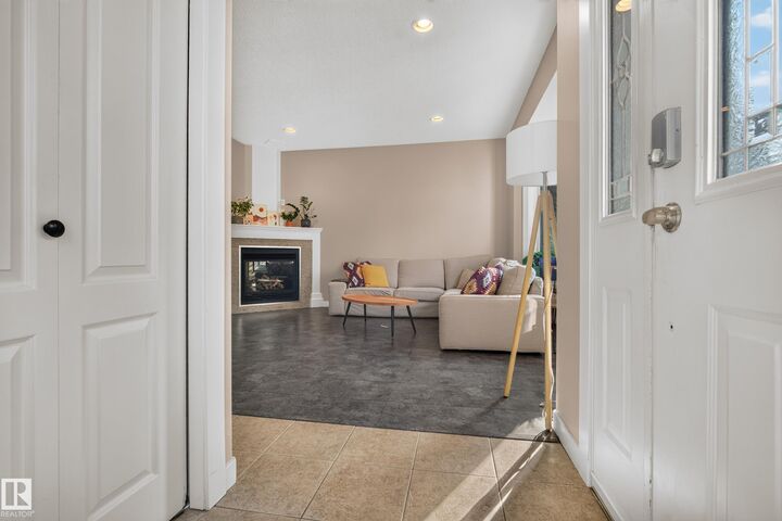Property Photo:  14422 104 Avenue NW  AB T5N 0X1 