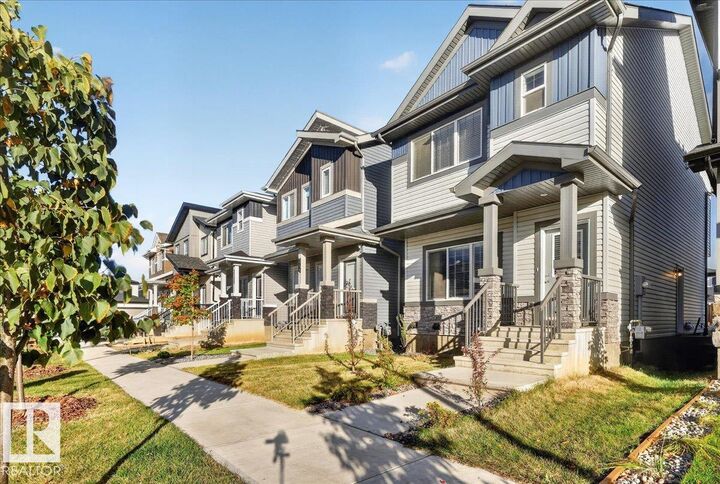 Property Photo:  3716 42 Avenue  AB T4X 3B3 