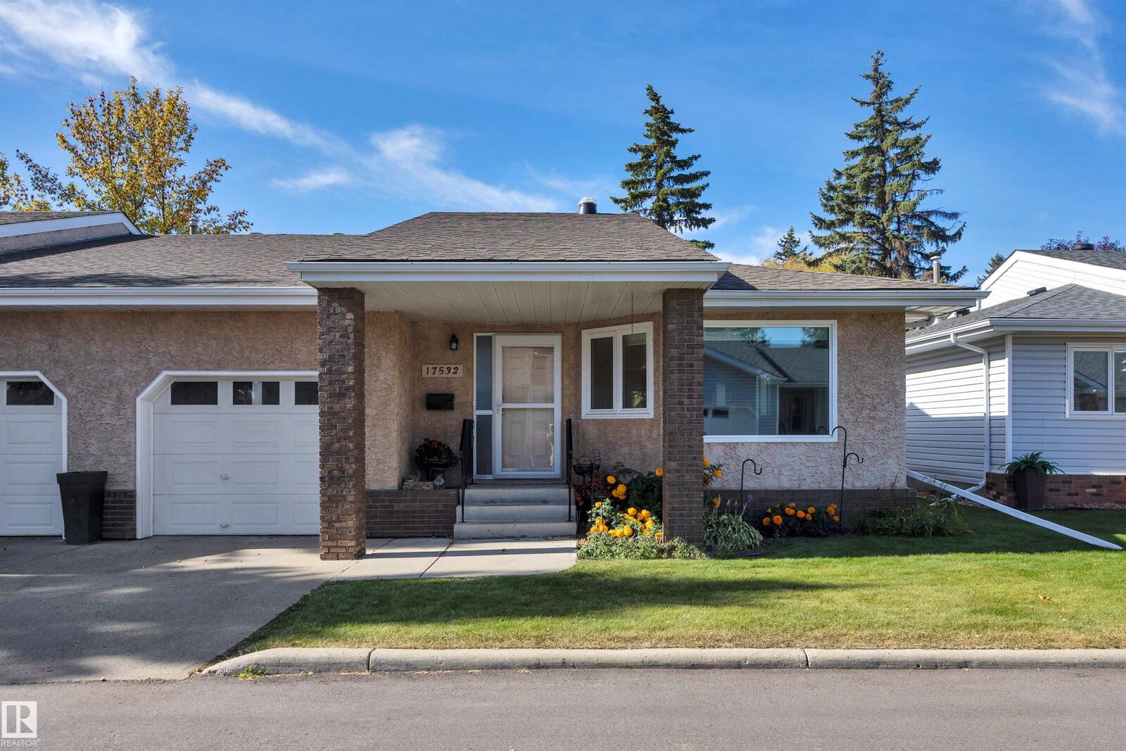 Property Photo:  17532 Callingwood Road NW  AB T5T 5P1 