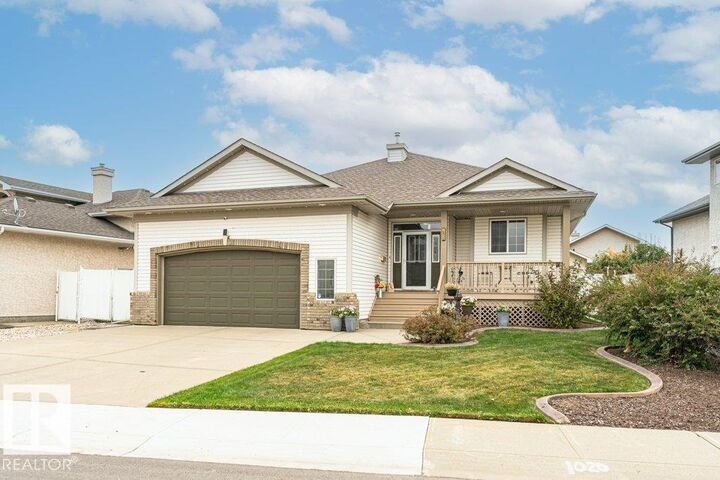 Property Photo:  16532 75 Street NW  AB T5Z 3R1 