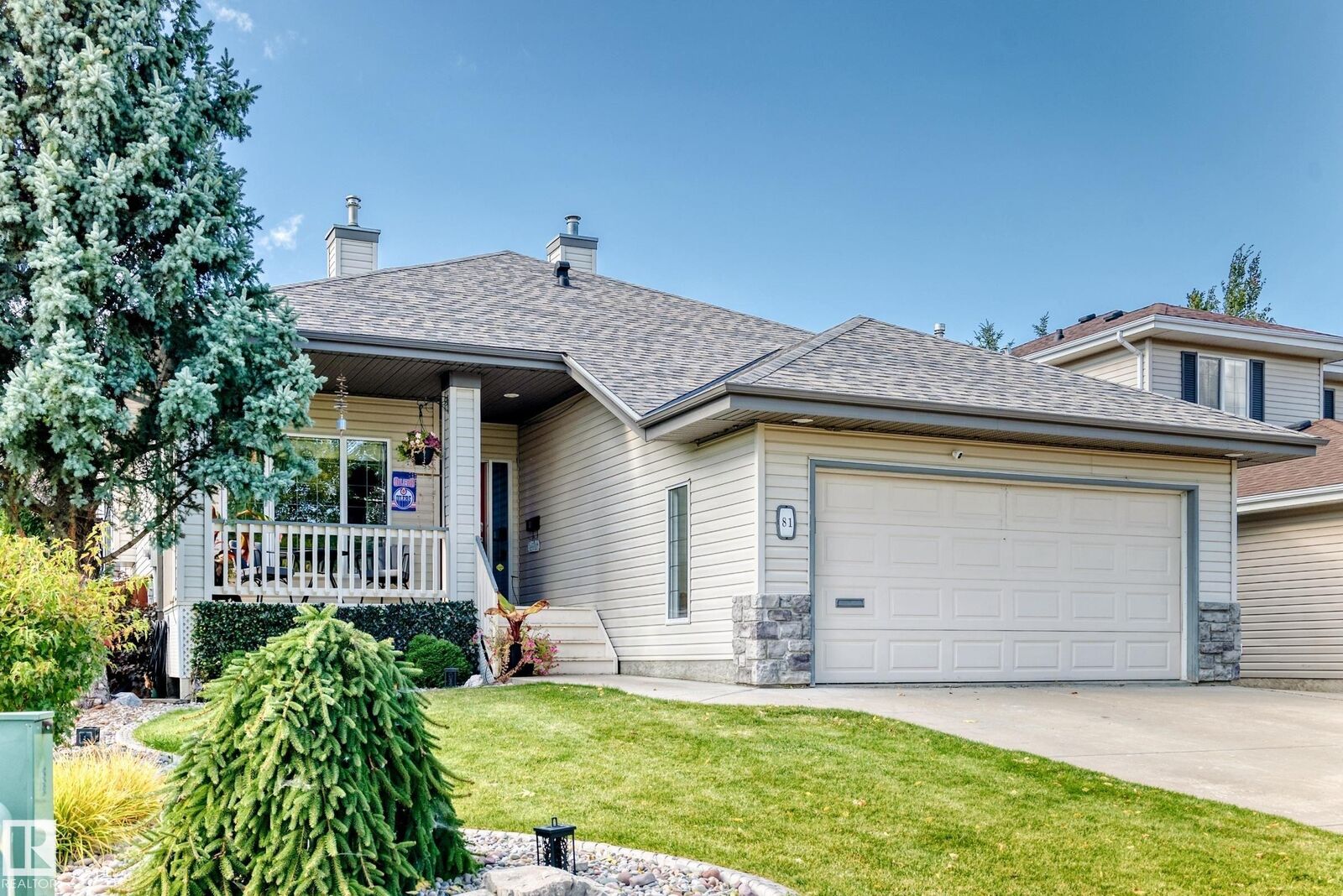 Property Photo:  81 Dunfield Crescent  AB T8N 6W1 