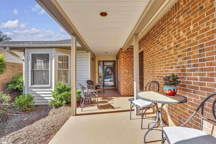 Property Photo:  410 Swansgate Place  SC 29605 