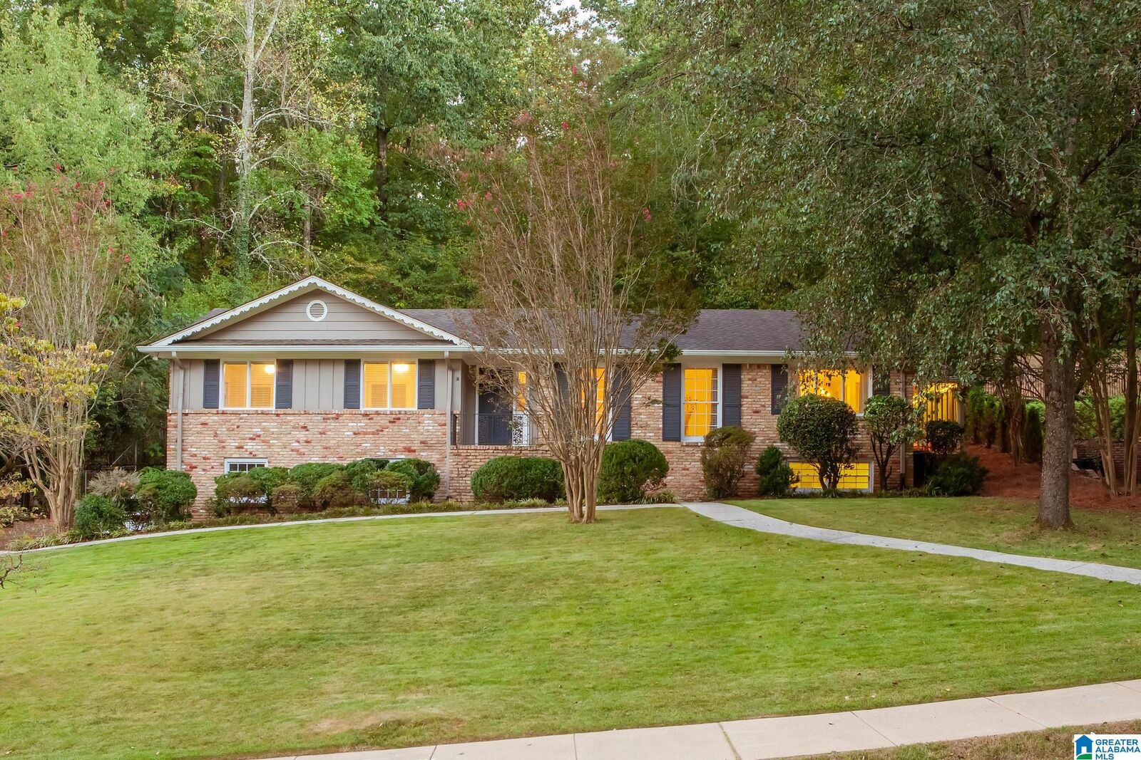 Property Photo:  2217 Garland Drive  AL 35216 