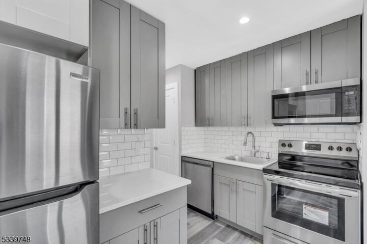 Property Photo:  1300 Fulton St 4  NJ 07065 