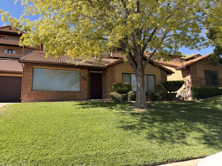 Property Photo: 489 N Ridgeviw Dr UT 84770