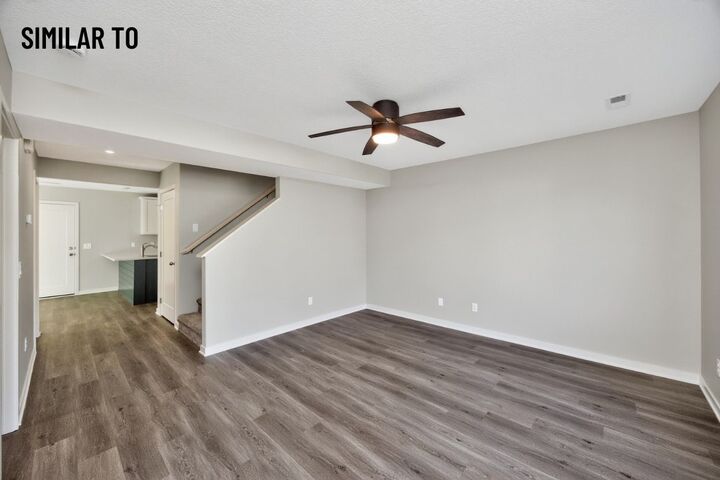 Property Photo:  413 Benton Street  IA 50244 