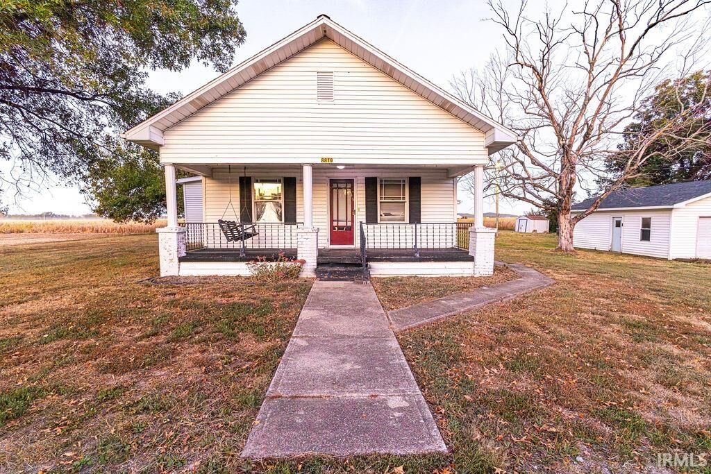 Property Photo: 8819 N County Road 450 W Road IN 47601
